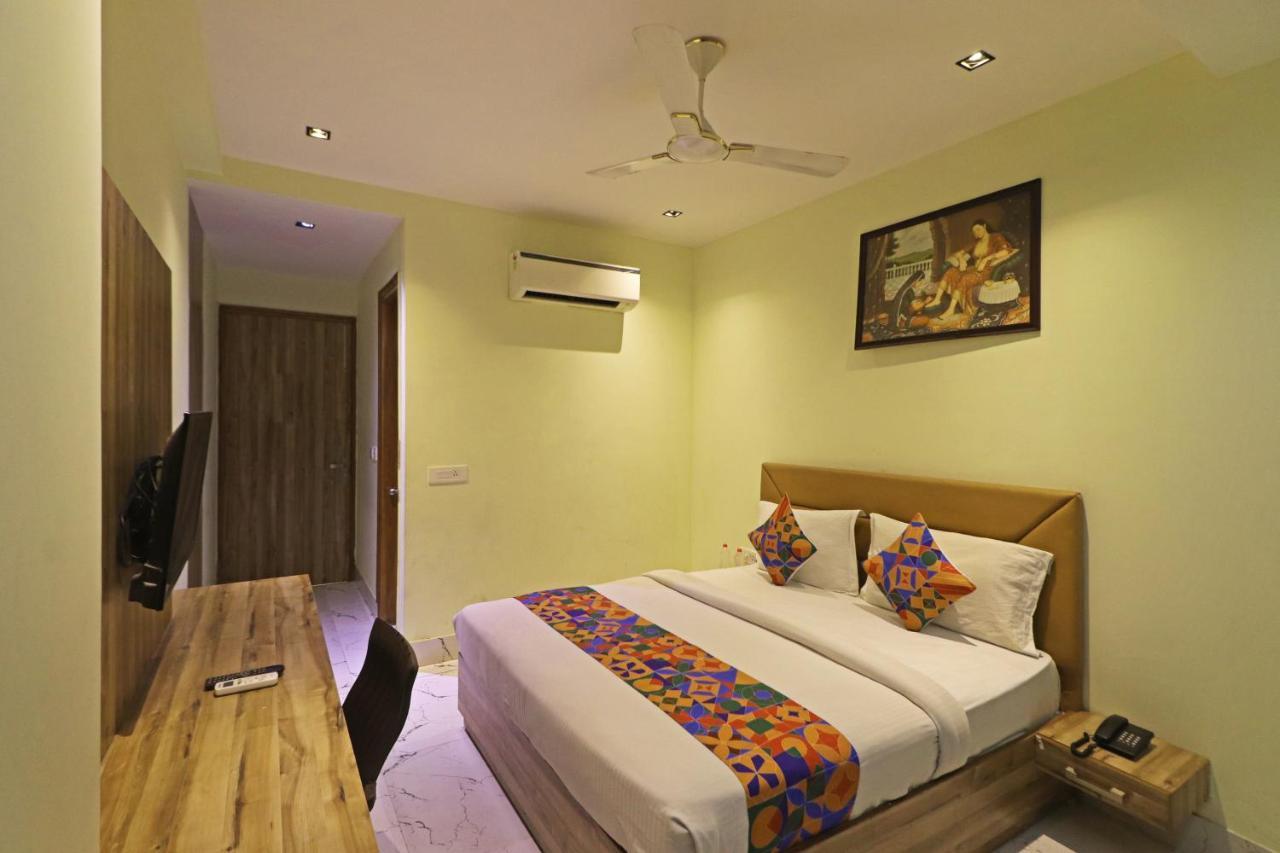 Hotel Good Vibe Near Delhi Igi Airport New Delhi Eksteriør billede