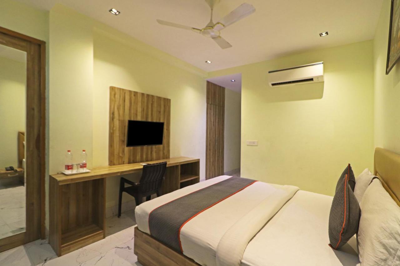 Hotel Good Vibe Near Delhi Igi Airport New Delhi Eksteriør billede