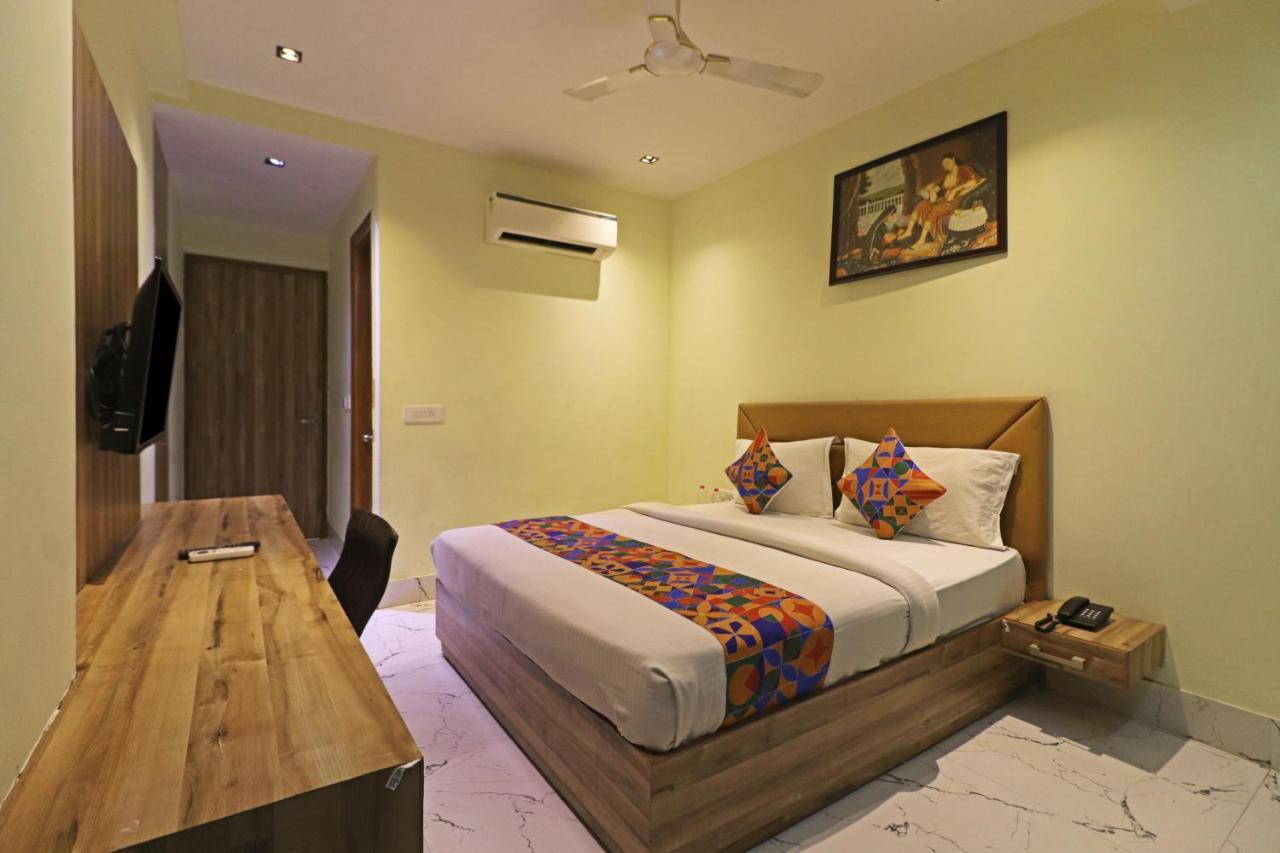 Hotel Good Vibe Near Delhi Igi Airport New Delhi Eksteriør billede